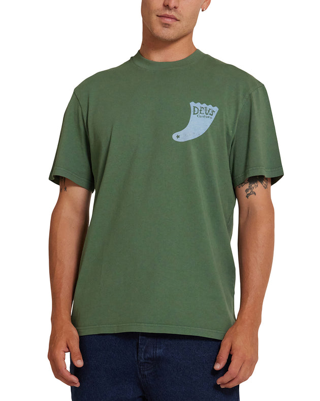 Single Fin Tee