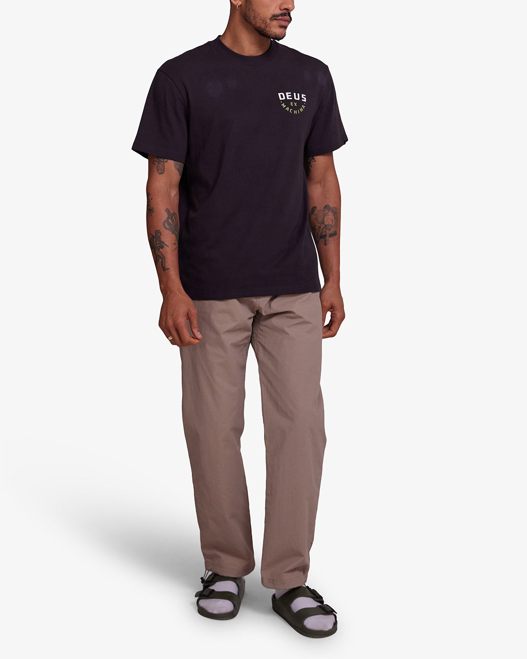 Out Doors Tee - Anthracite|Model